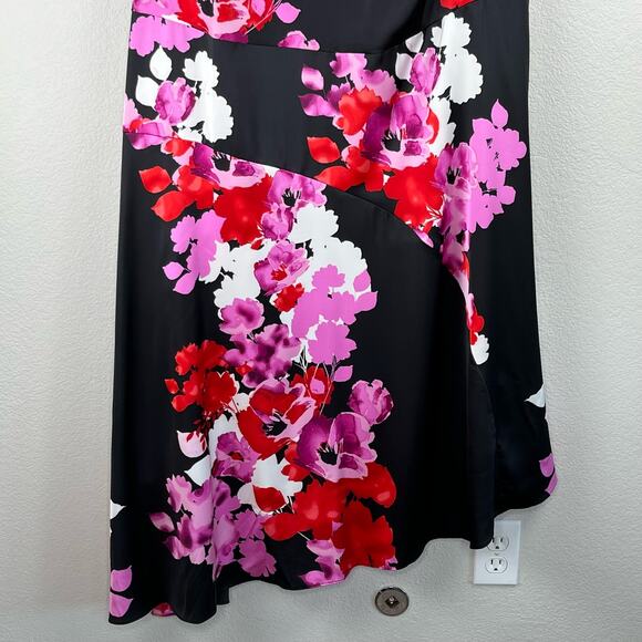 Maggy London Woman Multi Black Floral Asymmetric Charmeuse Midi Dress 24W NWT - Picture 7 of 13